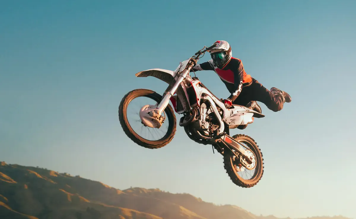 Motocyklista freestyle