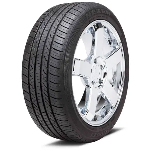 Nexen CP671 215/70 R 16